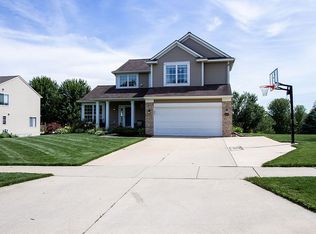 7540 Cannon Run Dr NE, Rockford, MI 49341