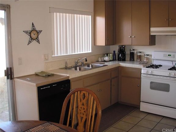 4th image of 24052 Groven Ln