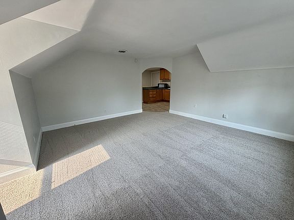 5th image of 1319 Myrtle Ave