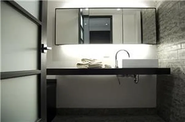 Rented by Douglas Elliman | media 18