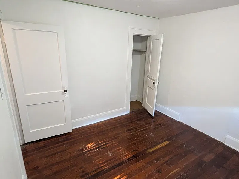 2 bed, 1.5 bath, 968 sqft, $1,435 — Photo 3