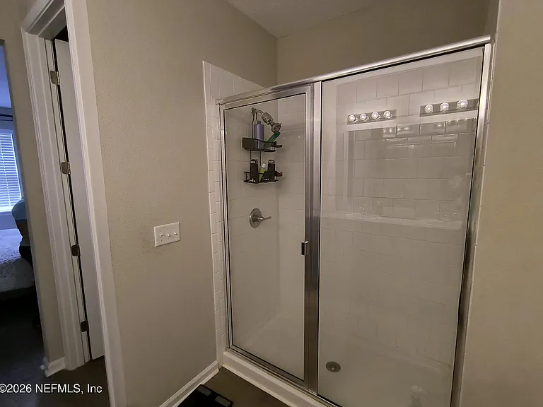 5747 Tomahawk Lake Dr — Photo 11