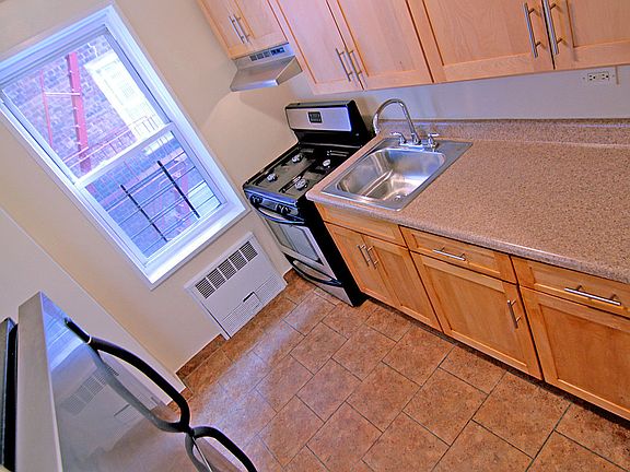 4th image of 277 E 207th St APT 3G