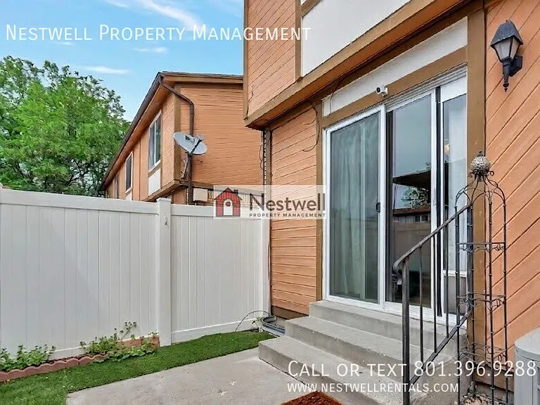 4314 S Whitby Ct — Photo 15