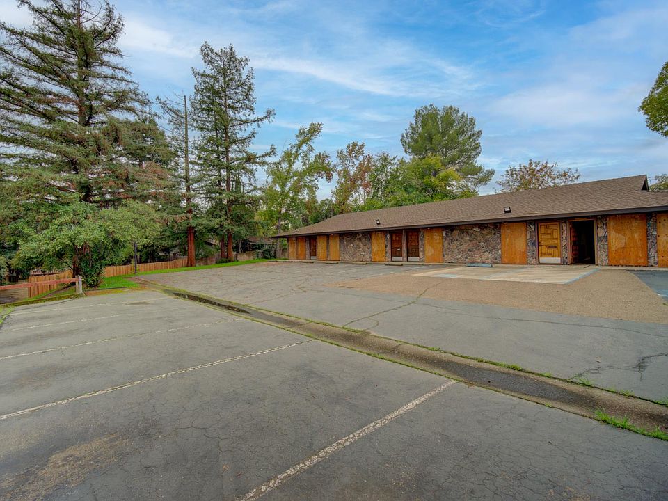 1st image of 8770 Greenback Ln