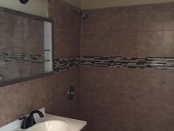 2nd image of 125 Vista Pl Floor 2