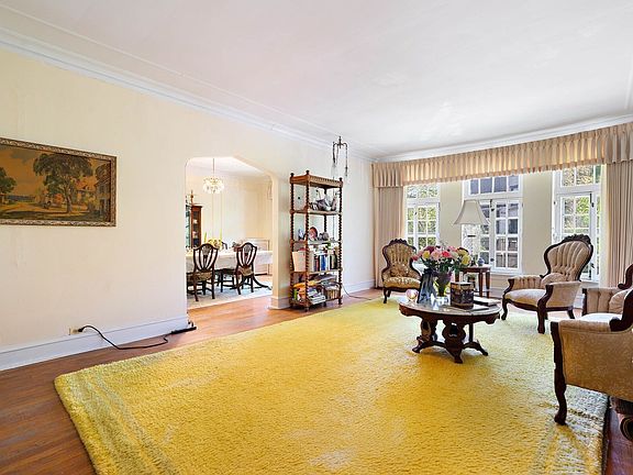 4th image of 6906 S Oglesby Ave #2