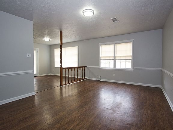 4th image of 3252 Inez Dr