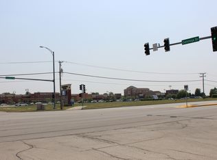 550 E Laraway Rd #2, New Lenox, IL 60451