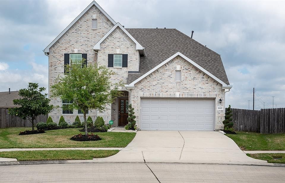 Front of house.Welcome home!