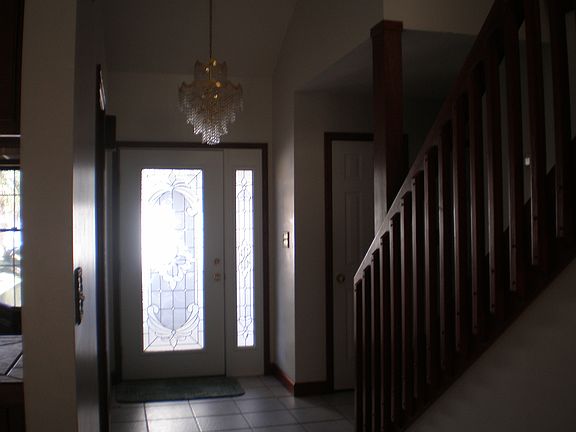 5th image of 2113 Country Club Dr