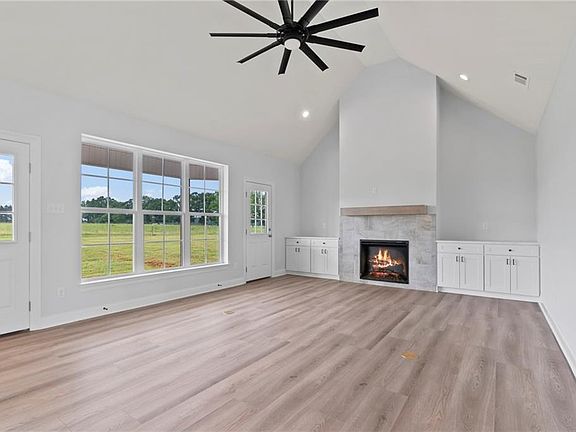 5th image of 40646 Burton Ln