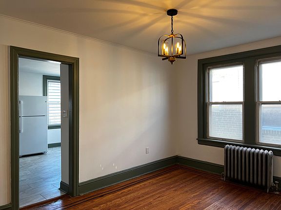 5th image of 19 E Upsal St #B