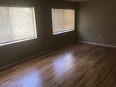 5th image of 2628 Newton Ave #8