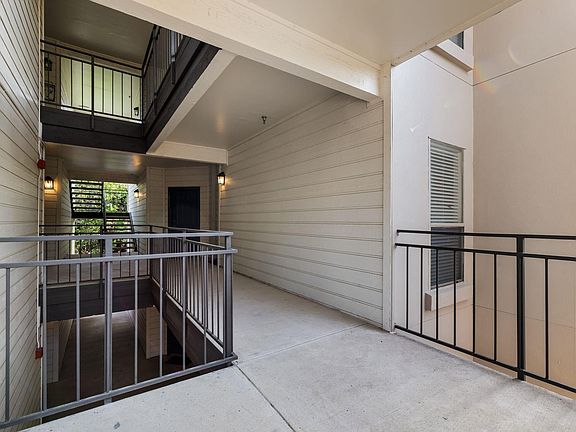 3rd image of 6000 Shepherd Mountain Cv Unit 219