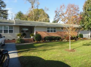 122 Karen Dr, Soddy Daisy, TN 37379