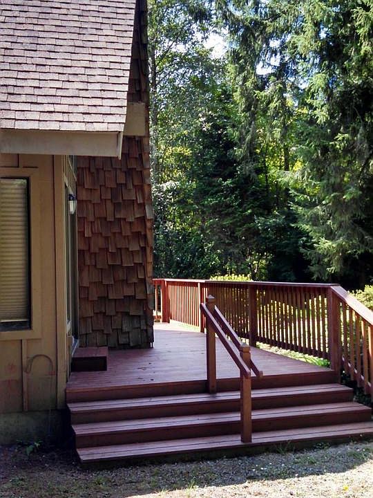 2nd image of 1900 Gale Way