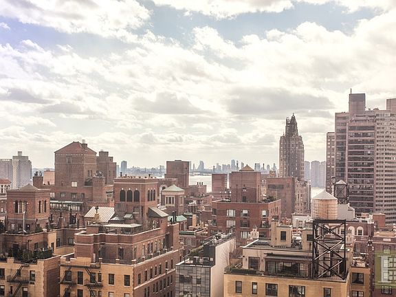 4th image of 425 E 58th St APT 22A