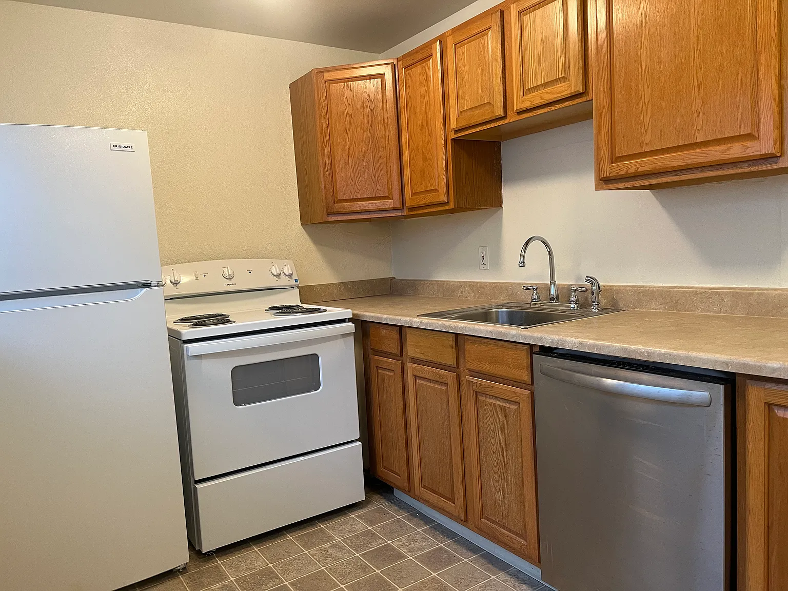 1 bed, $1,595 — Photo 3