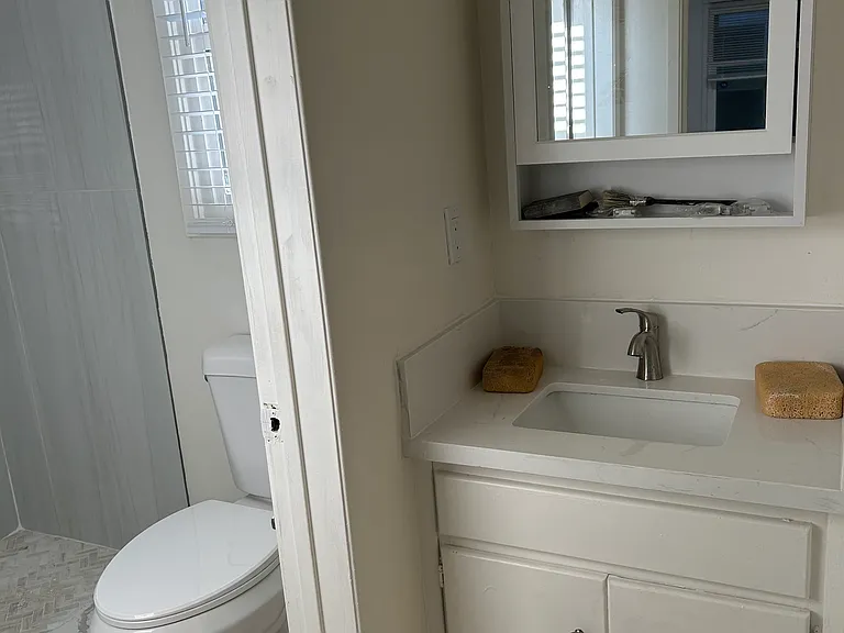 476 E Woodbury Rd #2 — Photo 10