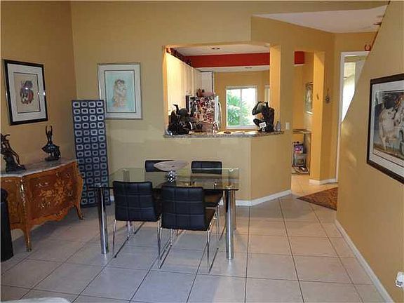 4th image of 5627 NW 127th Terrace #5627