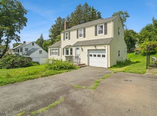 319 E Mount Pleasant Ave, Livingston, NJ 07039