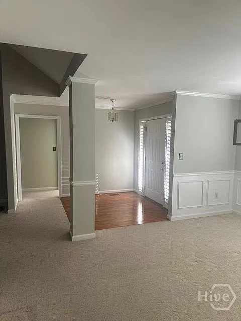 3 bed, 2.0 bath, 1847 sqft, $2,600 — Photo 4