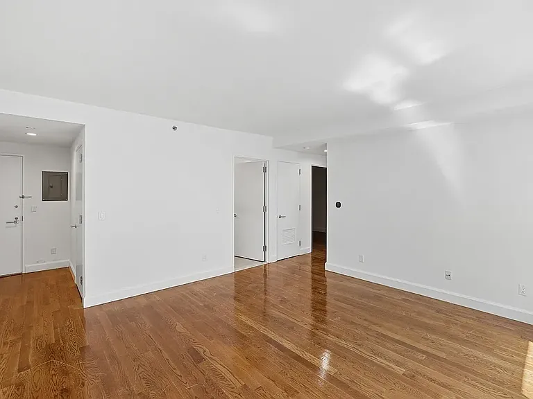 225 Schermerhorn St #18C — Photo 6