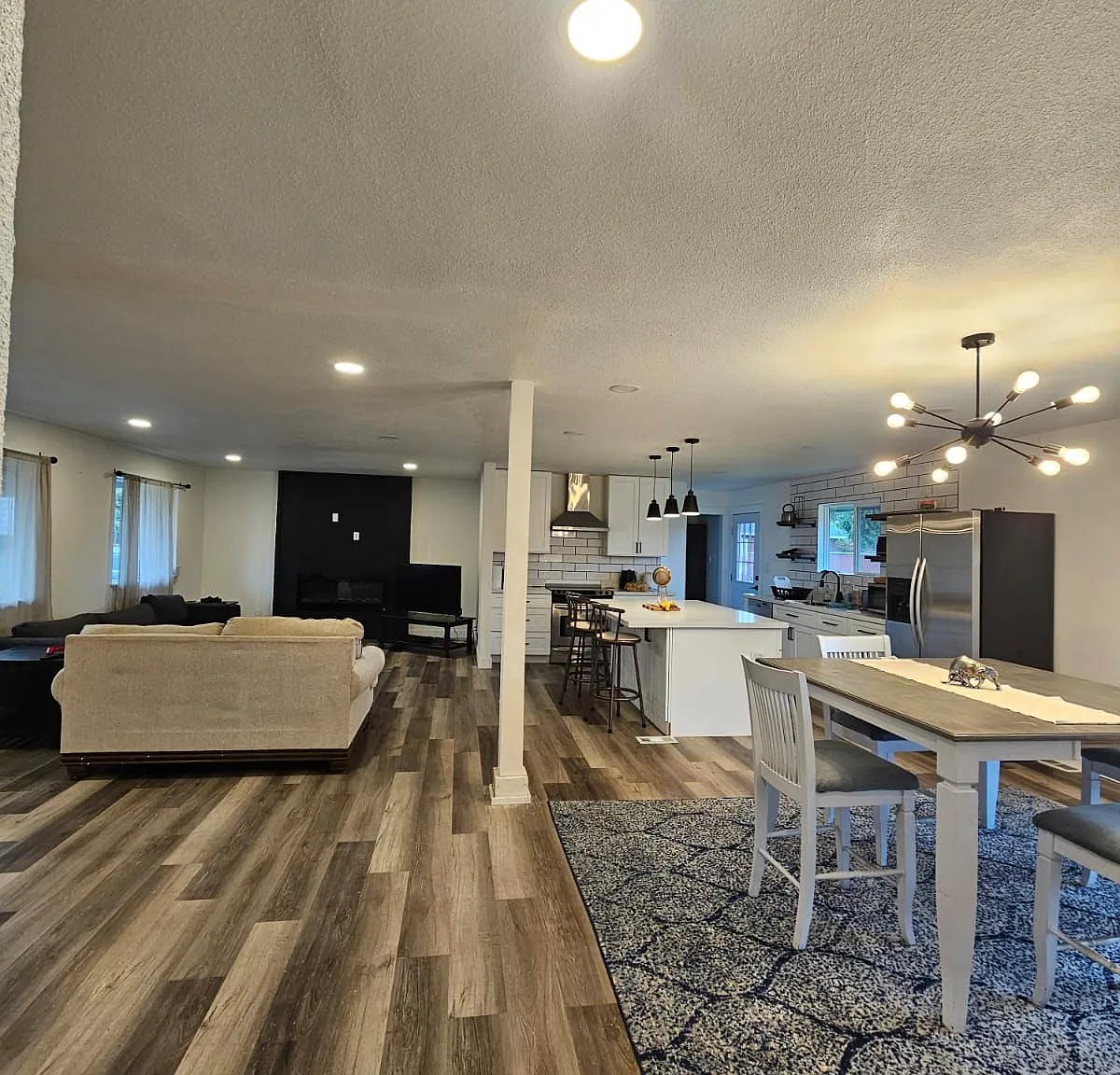 5 bed, 3362 sqft, $950 — Photo 3