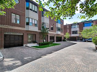 1740 N Clark St APT 1726, Chicago, IL 60614