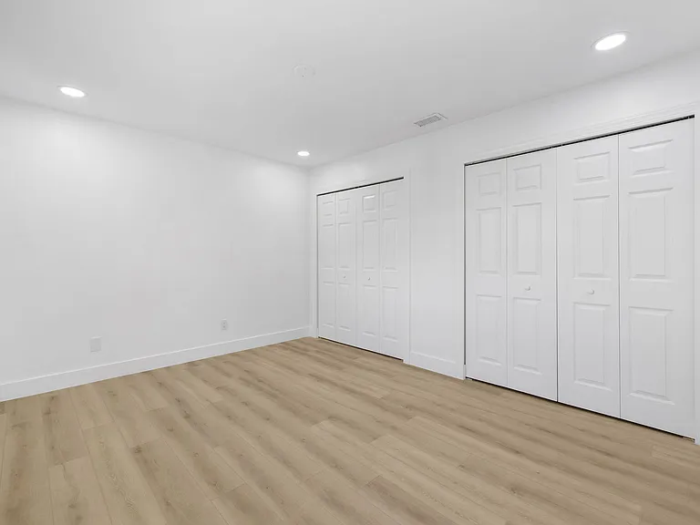 1111 SE 8th Ter #3F — Photo 6