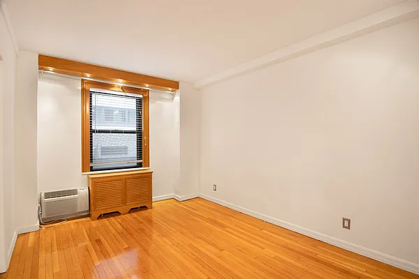 Rented by WAM Partners - William Moses Co. | media 44