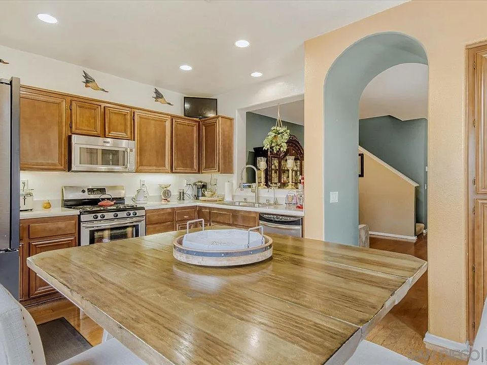 1st image of 6373 Avenida De Las Vistas Unit 2