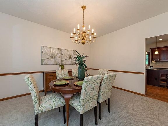 5th image of 7720 Woodlands Trl