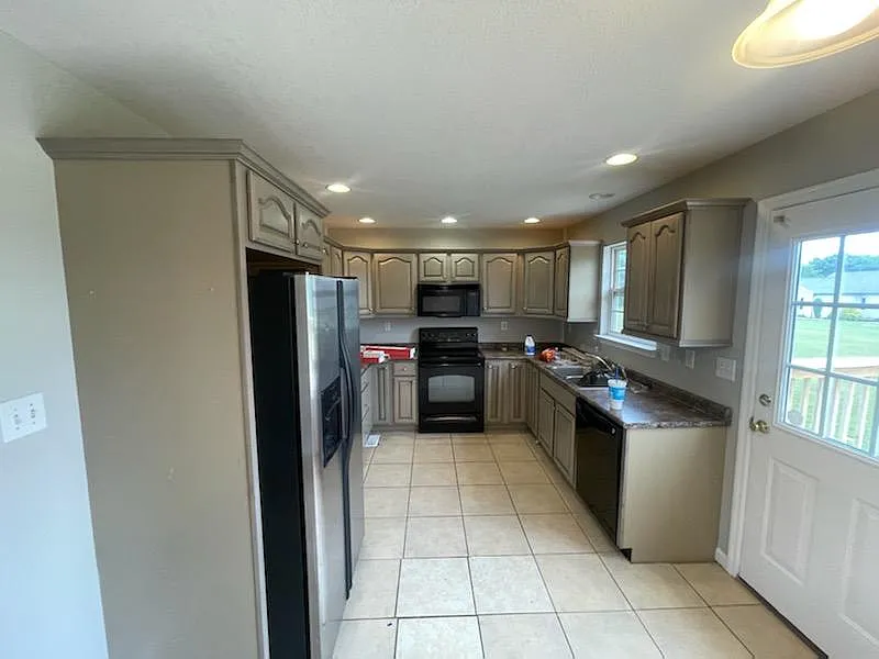 210 Farmway Drive SE — Photo 3