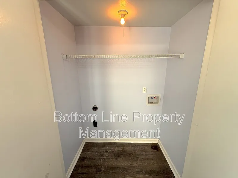 2 bed, 1.5 bath, 928 sqft, $1,495 — Photo 4