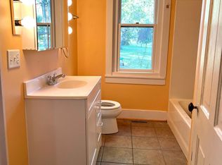 1895 Nofsinger Rd, Washington, IL 61571