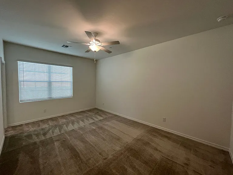 265 E Balsam Dr — Photo 29