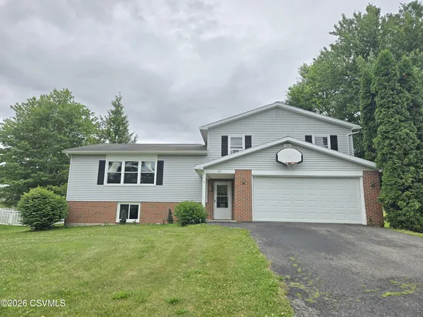 117 Fairview Dr, Lewisburg, PA 17837