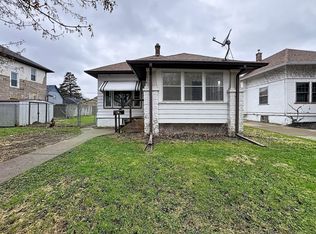 2416 Farnam St, Davenport, IA