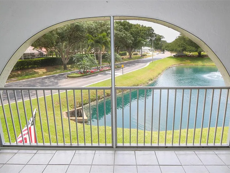 3203 Landmark Dr #2202 — Photo 3