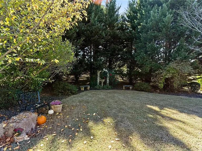4735 Bryn Ridge Ct — Photo 42