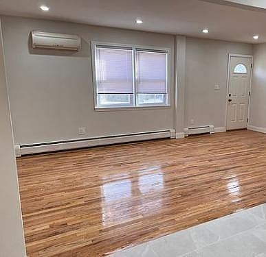 2nd image of 105-29 Roosevelt Ave #2