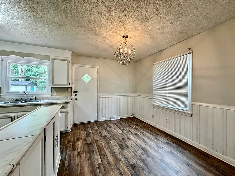 5414 Princess St — Photo 4