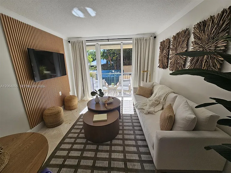 2951 S Bayshore Dr #212 — Photo 2