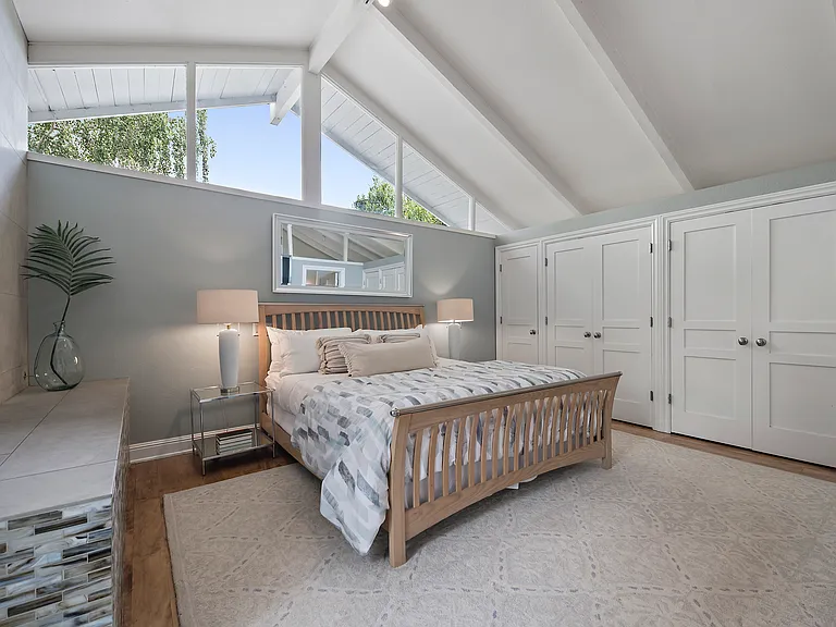 274 Leland Ave — Photo 8