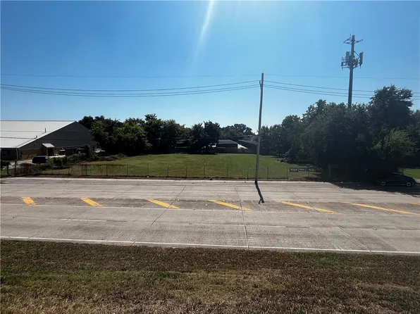 11990 Lincoln Beach Blvd, New Orleans, LA 70131