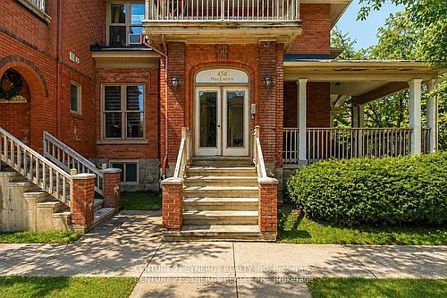 450 Maclaren St Photo 1