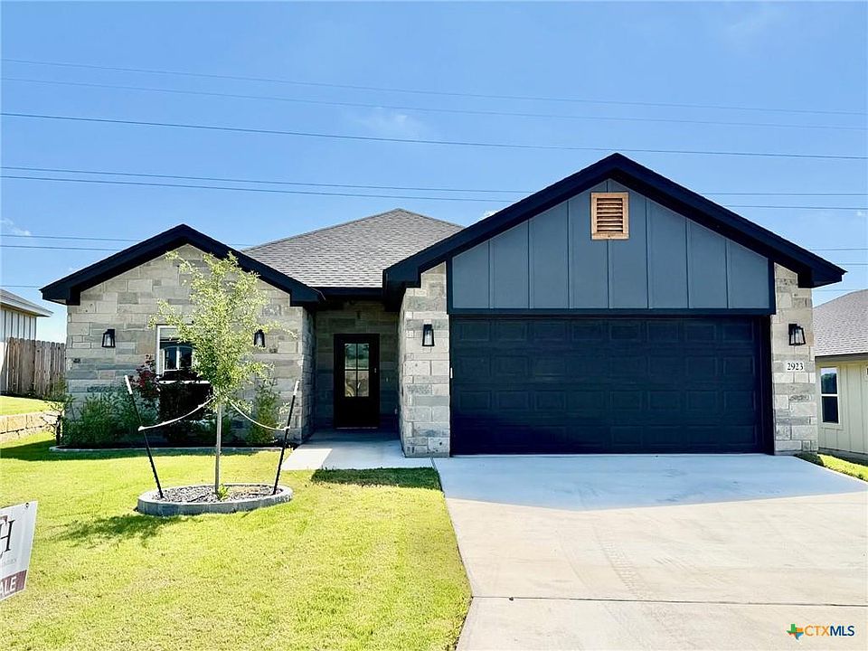 1st image of 2923 Atascosa Dr