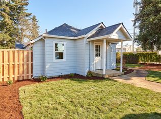 2983 D St, Hubbard, OR 97032
